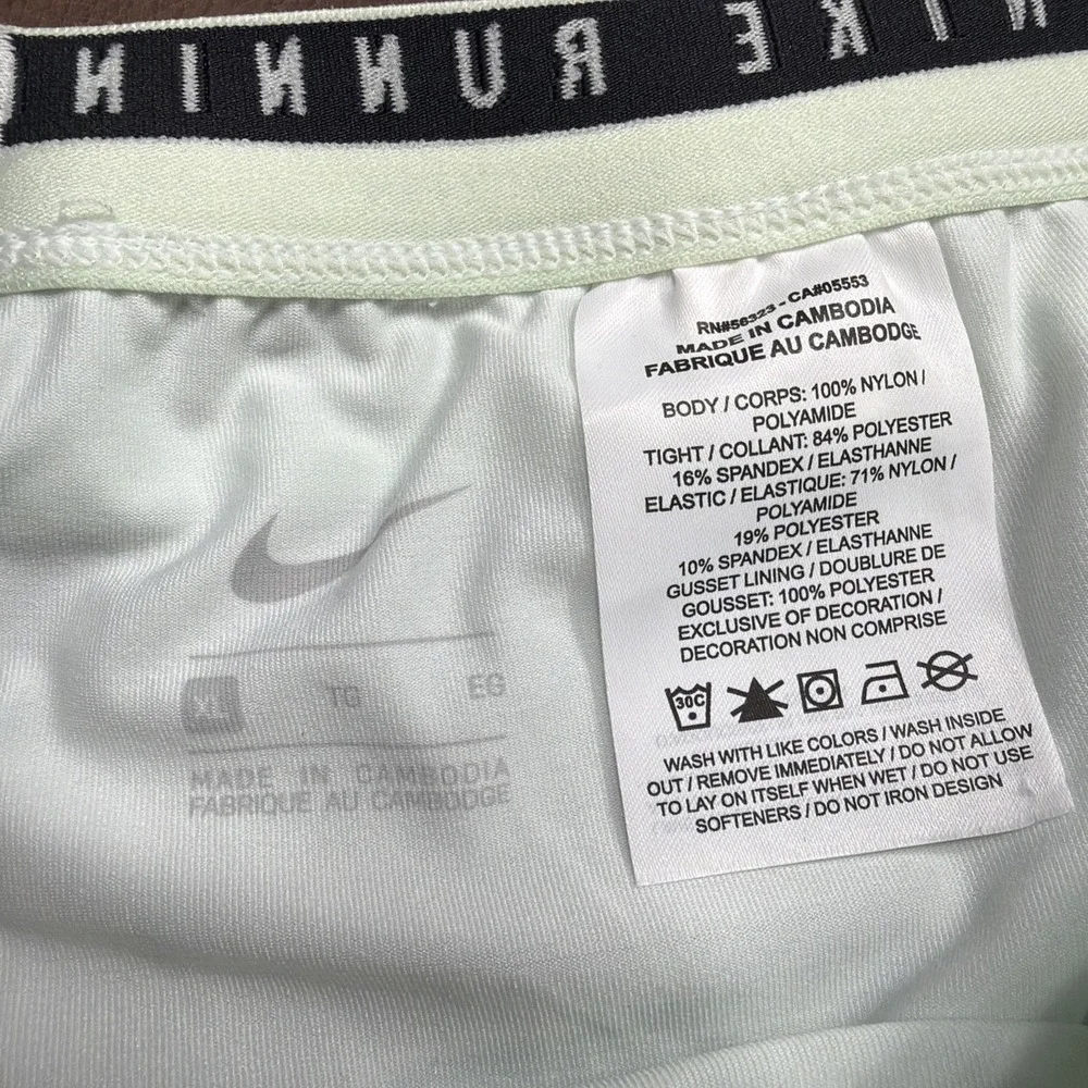 Nike Running Division 2-in-1 Tempo Luxe Light Green Shorts Mint Women's XL Rare!